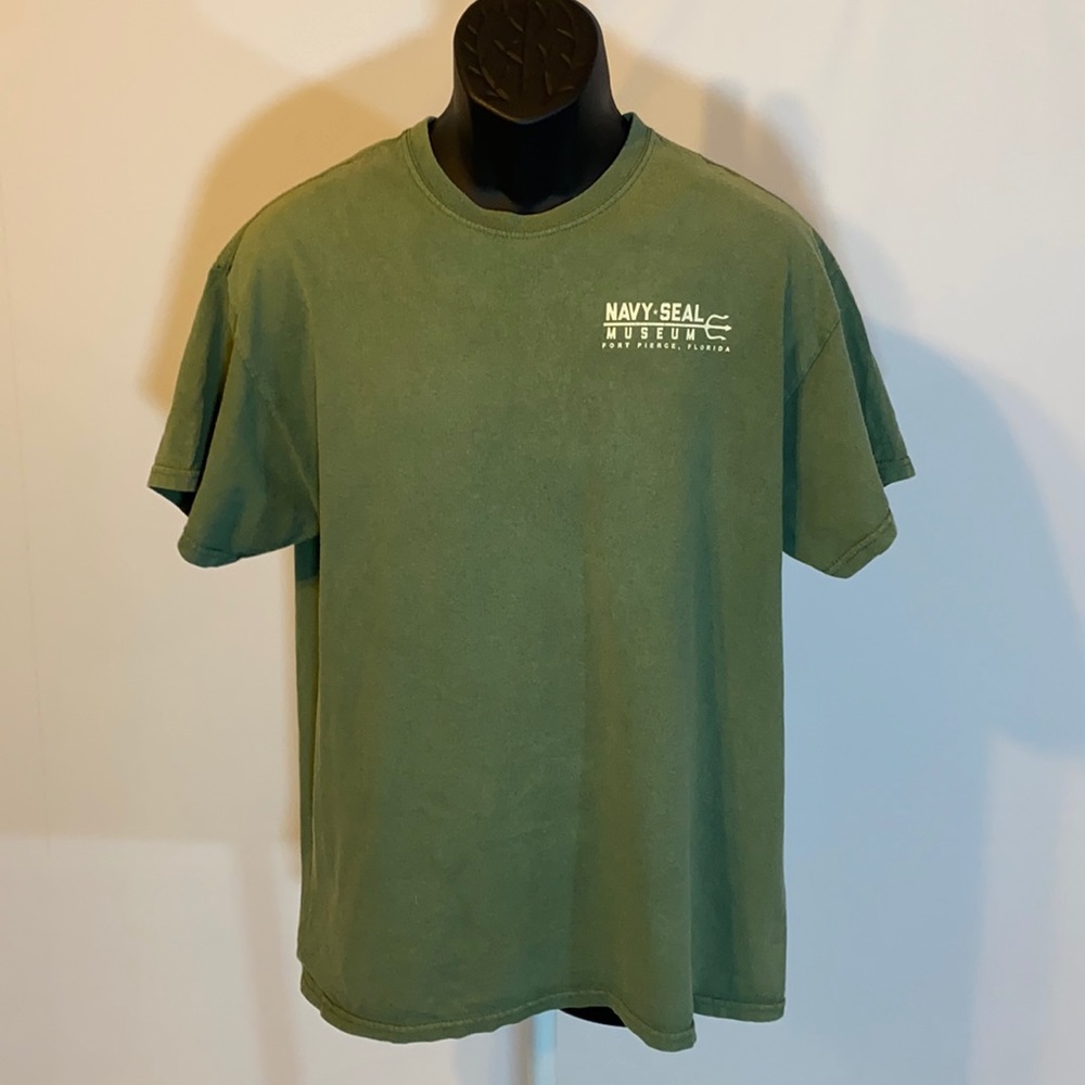 Navy seals museum T-shirt L